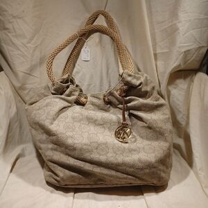 Michael kors shoulder bag